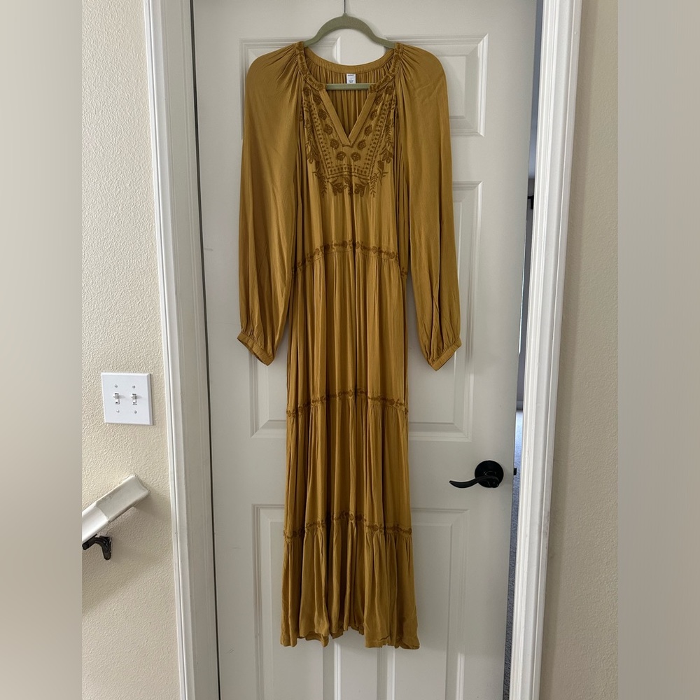 Old navy new maxi dress mustard dark color flowy